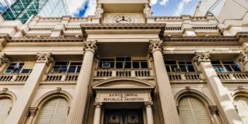 El Gobierno amplía las herramientas del Banco Central para intervenir en el mercado cambiario