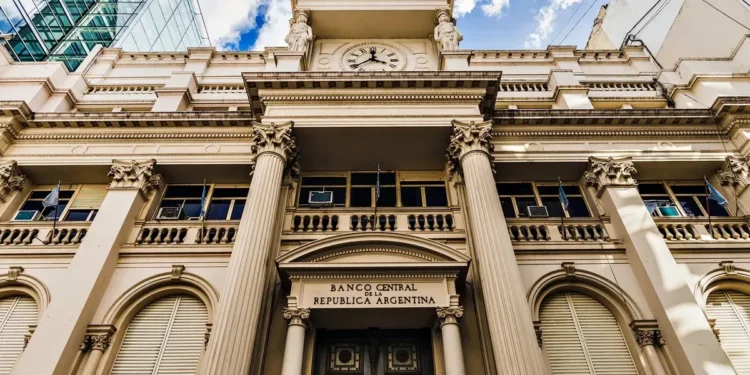 El Gobierno amplía las herramientas del Banco Central para intervenir en el mercado cambiario