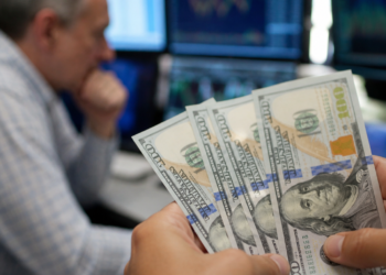 El Gobierno busca sostener la estabilidad del dólar y evitar sobresaltos hasta fin de año