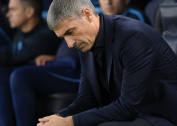 Huracán superó 2-1 a Racing, que continúa en el fondo de la Zona B y complica el futuro de Juan Pablo Vojvoda como entrenador