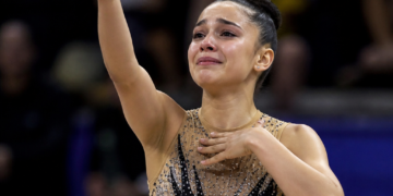Una joven patinadora conmueve al público al rechazar su viaje de egresados por los Juegos Suramericanos