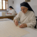 Las monjas de Córdoba explican el proceso de elaboración de las 400.000 hostias para la visita del Papa León XIV