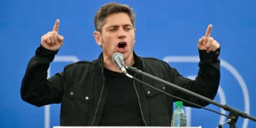 Kicillof llamó a ampliar la oposición y planteó construir una alternativa para 2027