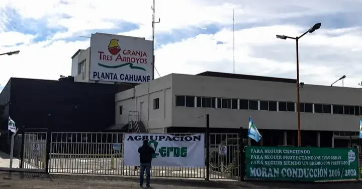 Crisis en Granja Tres Arroyos: el municipio de Capitán Sarmiento exige explicaciones por la suspensión de la planta