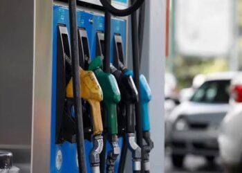 Las petroleras aumentaron hasta 5% los combustibles y anticipan un impacto en la inflación