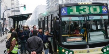 El boleto de colectivo podría costar hasta $2.500 sin subsidios y crece la presión sobre las tarifas