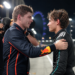 Verstappen logra su primera victoria en Singapur y Antonelli se acerca al título