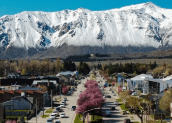 Estado de salud de la mujer y los tres hijos rescatados en Esquel