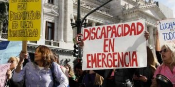 La oposición pidió una sesión especial en Diputados para debatir discapacidad y el DNU 70/23