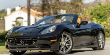 La Justicia incauta una Ferrari California y otros 24 vehículos de un financista ligado a Chiqui Tapia