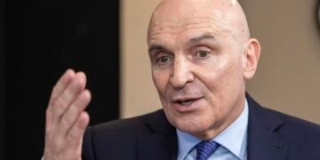 Espert presenta apelación contra procesamiento por presunto lavado de dinero