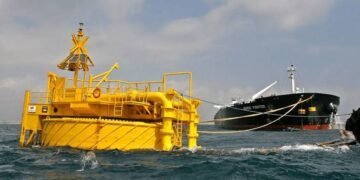 Llegaron a Río Negro las monoboyas que permitirán exportar petróleo de Vaca Muerta en buques gigantes